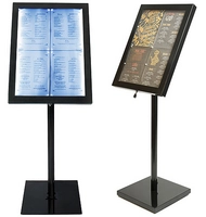 Présentoir à menus LED, pour quatre pages A4, couvercle en verre, connexion avec un câble de 5 m